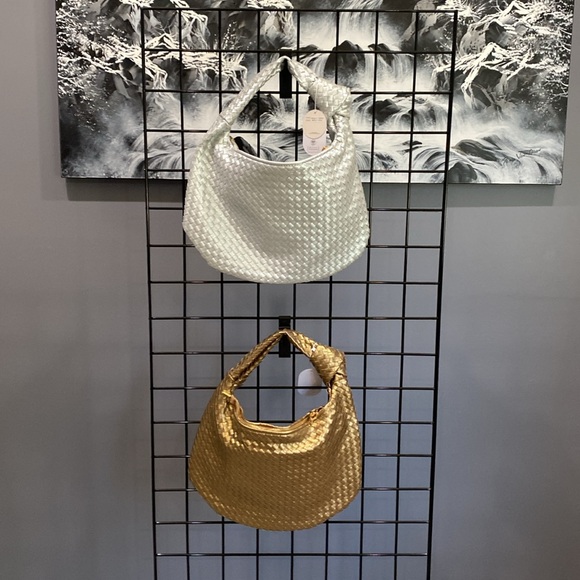 Melie Bianco Brigette - Picture 2 of 3